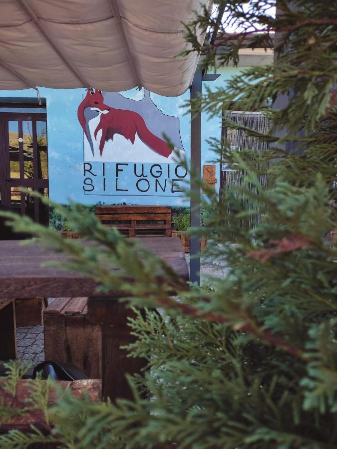 بيت شباب Rifugio Silone Pescina المظهر الخارجي الصورة
